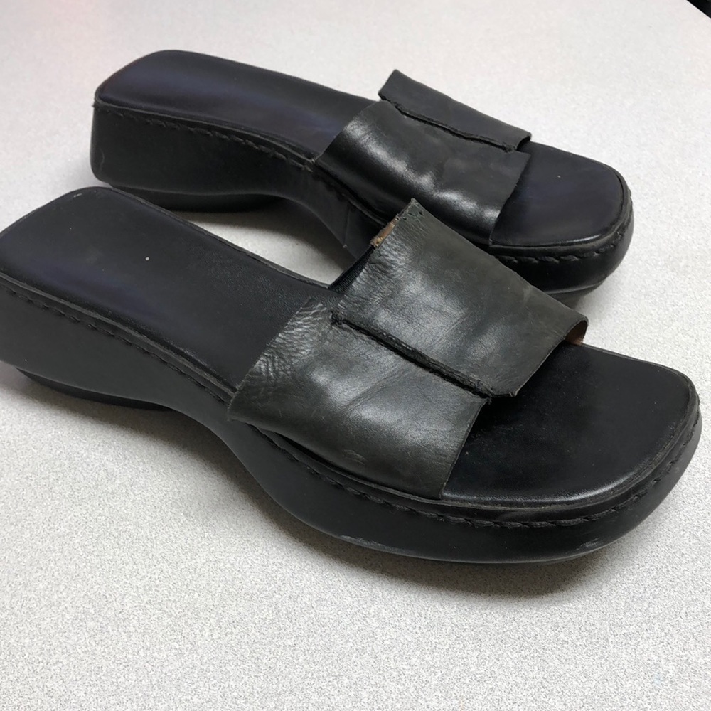 Platform slides
